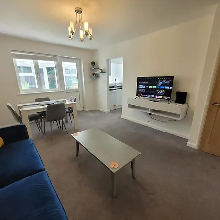 Bumblebee Bungalow - With Separate Office And Gaming Space By Catchpole Stays Colchester Exterior photo
