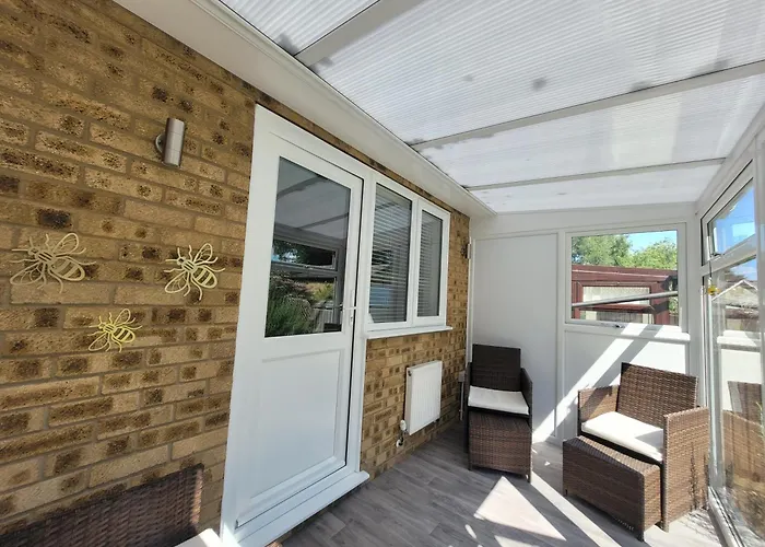 Bumblebee Bungalow - With Separate Office And Gaming Space By Catchpole Stays