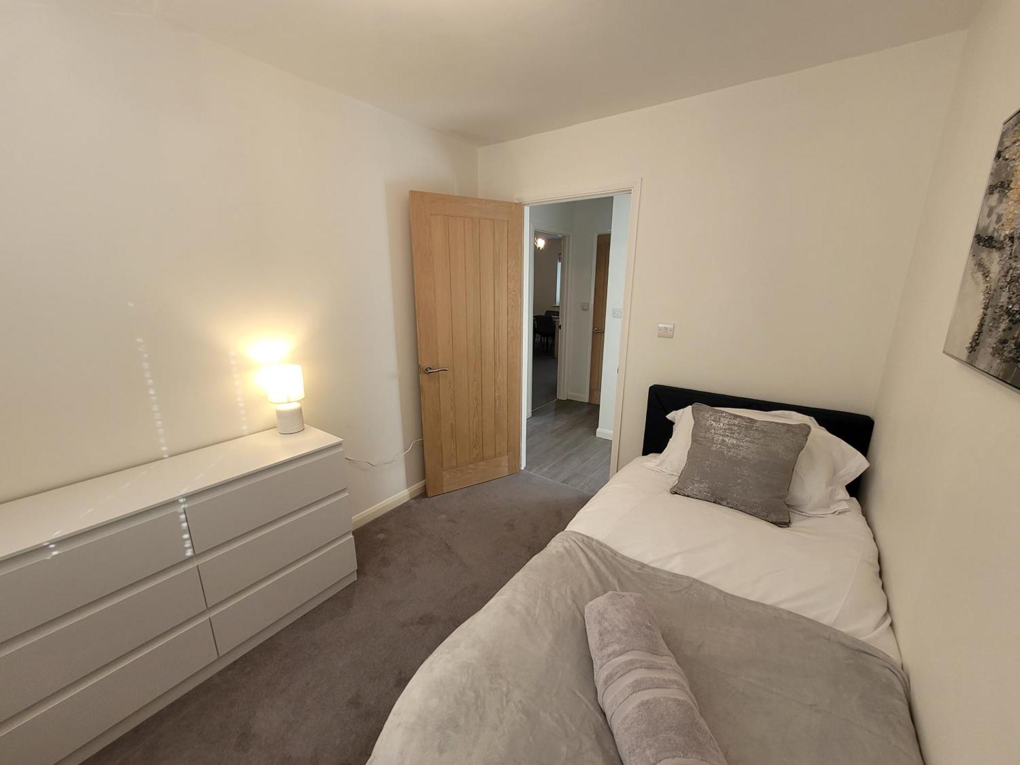 Bumblebee - With Separate Office And Gaming Space By Catchpole *
